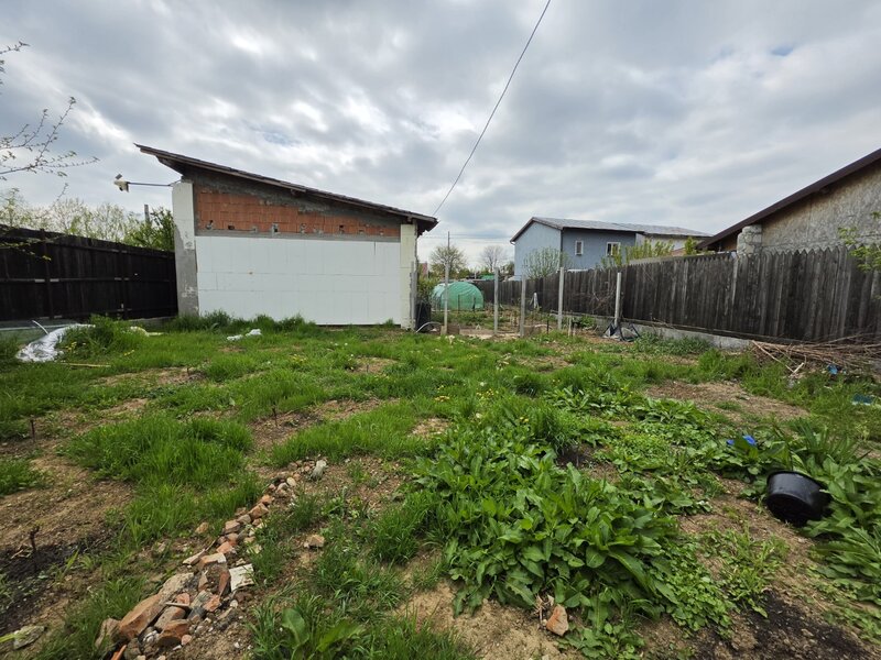 Petricani, strada Steaua Rosie, Lacul Plumbuita, 600 mp, toate utilitatile.